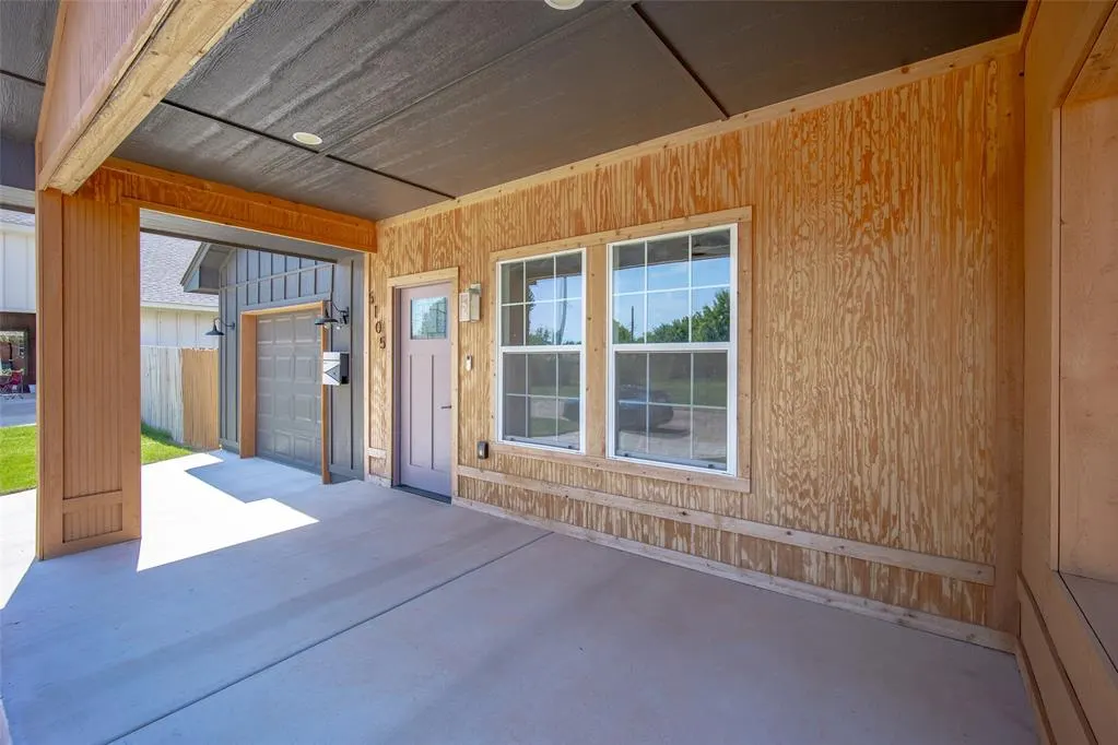 Photo 4 — 5105 S RHODE ISLAND Avenue, Oklahoma City, OK 73129