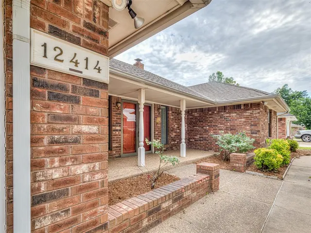 Photo 3 — 12414 S Villa Avenue, Oklahoma City, OK 73170