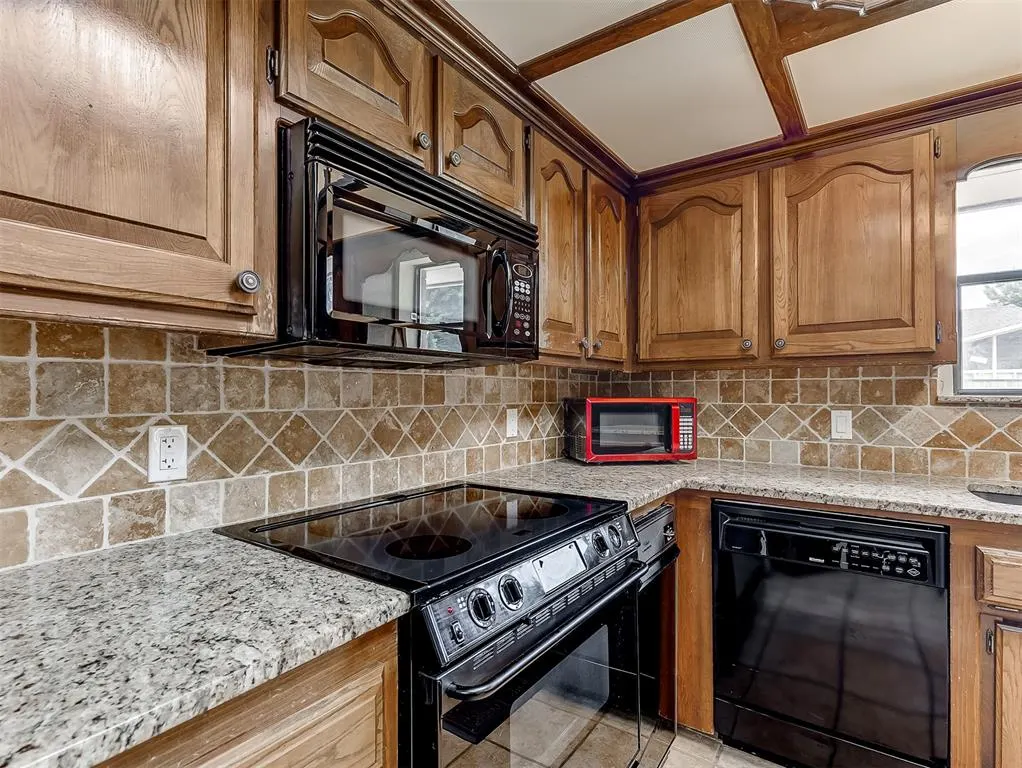 Photo 21 — 12414 S Villa Avenue, Oklahoma City, OK 73170