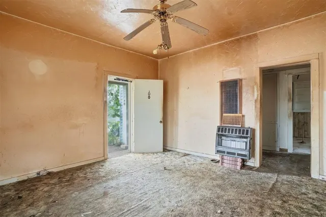 Photo 4 — 614 W 5th Street, Elk City, OK 73644