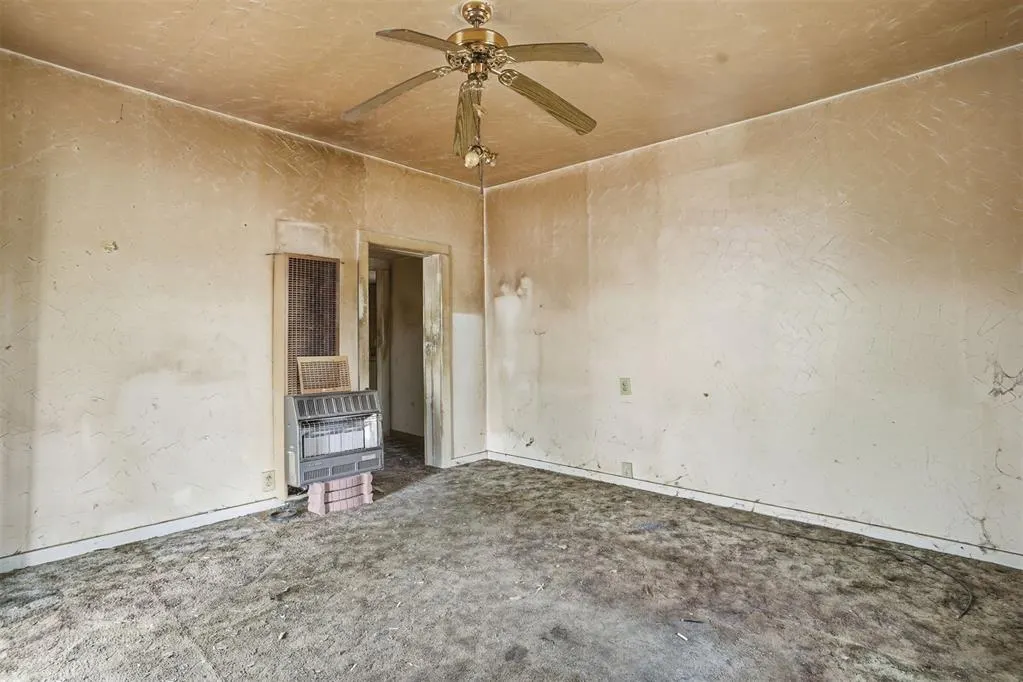 Photo 5 — 614 W 5th Street, Elk City, OK 73644