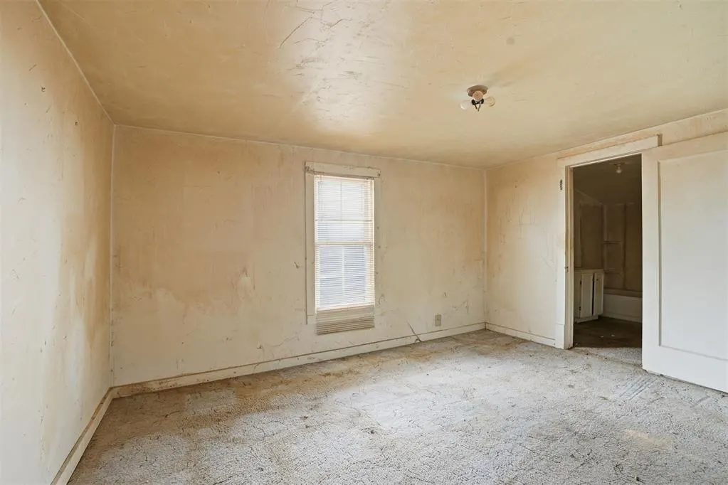 Photo 9 — 614 W 5th Street, Elk City, OK 73644