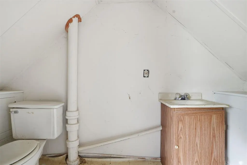 Photo 18 — 614 W 5th Street, Elk City, OK 73644