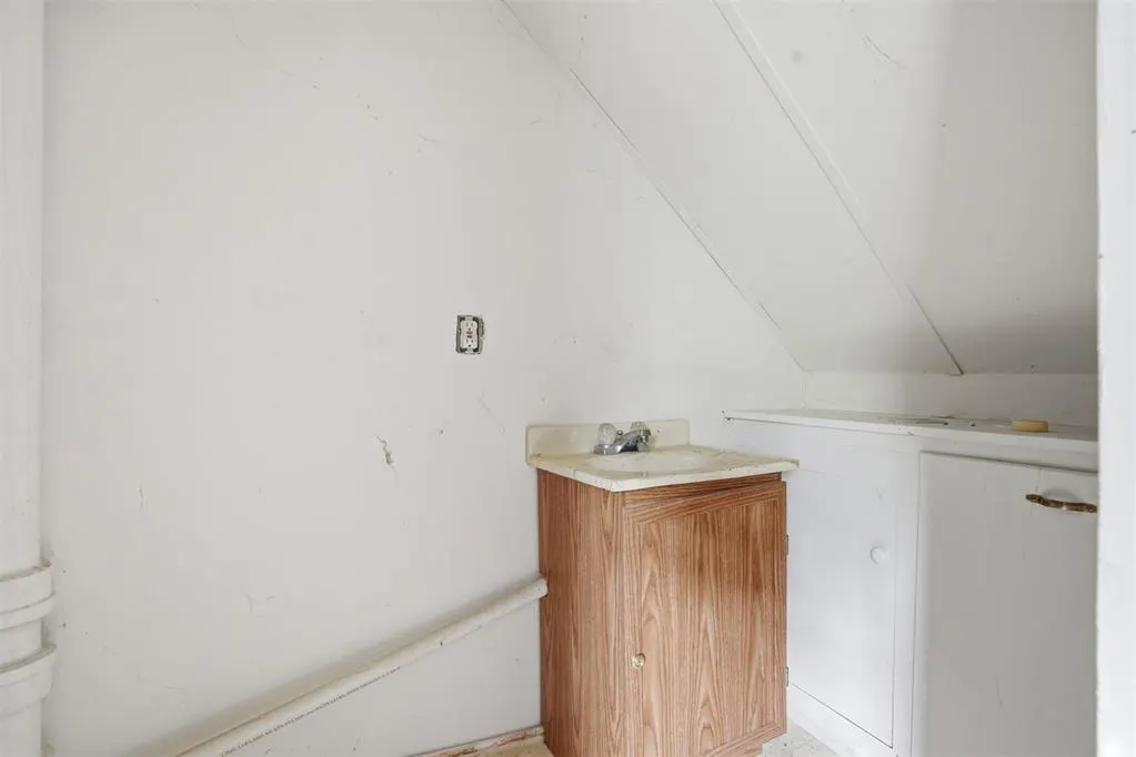 Photo 19 — 614 W 5th Street, Elk City, OK 73644