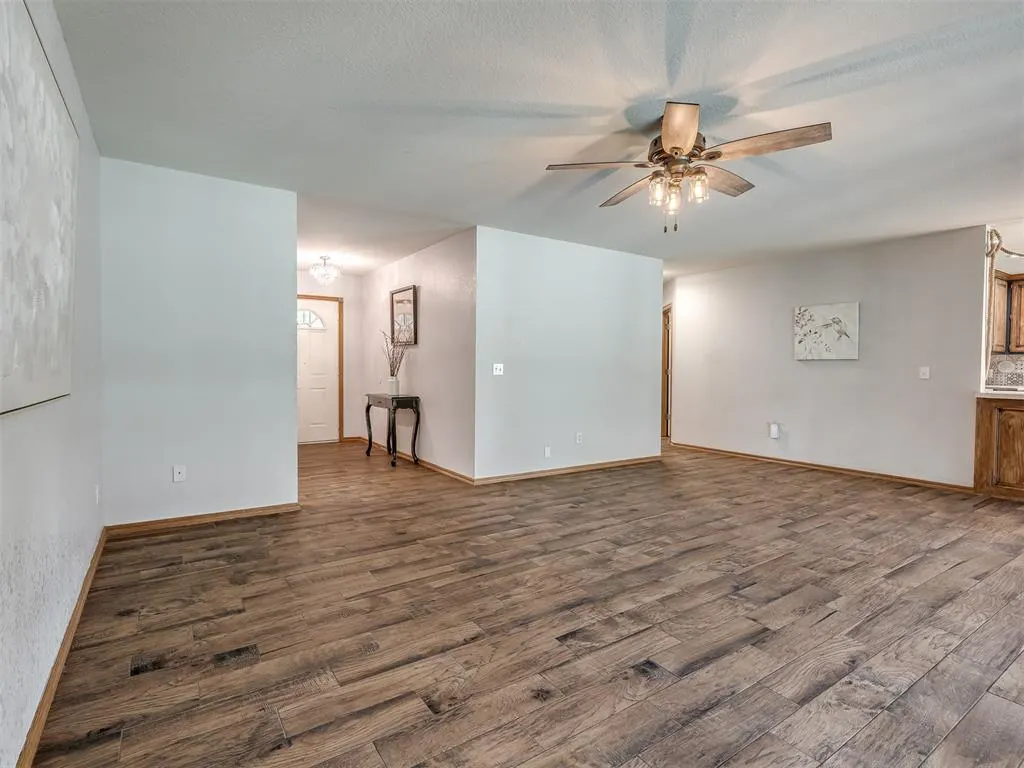 Photo 7 — 11725 Hilltop Drive, Norman, OK 73026