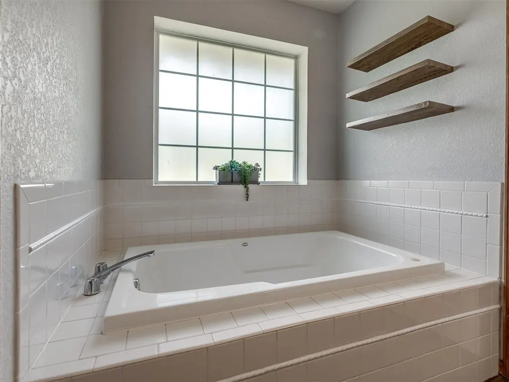 Photo 21 — 11725 Hilltop Drive, Norman, OK 73026