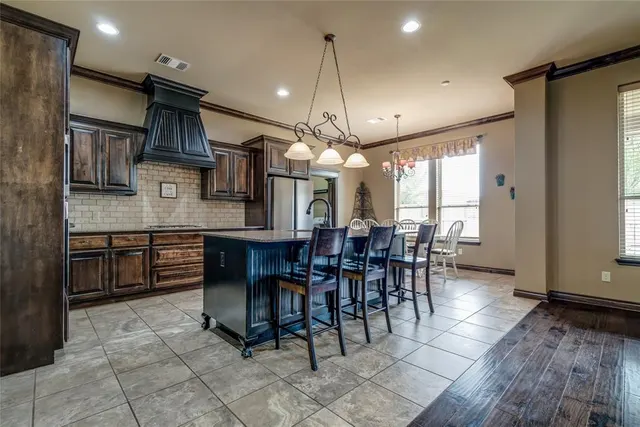 Photo 8 — 18301 Orozco Circle, Edmond, OK 73012