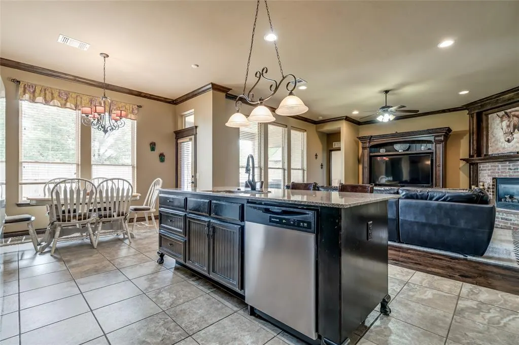Photo 13 — 18301 Orozco Circle, Edmond, OK 73012
