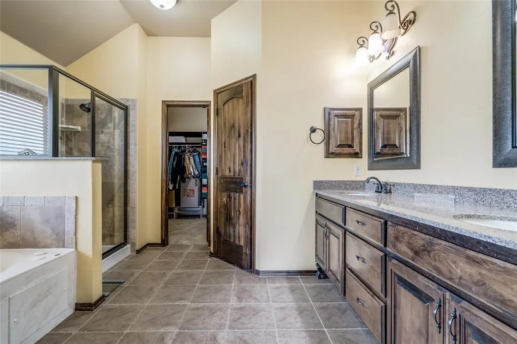 Photo 24 — 18301 Orozco Circle, Edmond, OK 73012