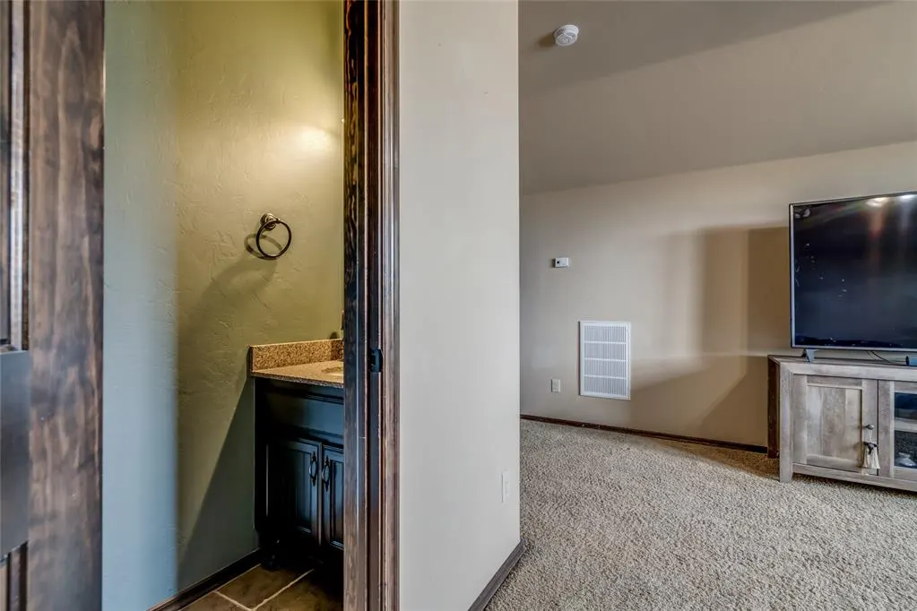 Photo 29 — 18301 Orozco Circle, Edmond, OK 73012