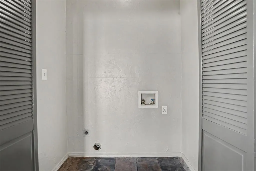 Photo 24 — 112 S Bryan Avenue, Duke, OK 73532