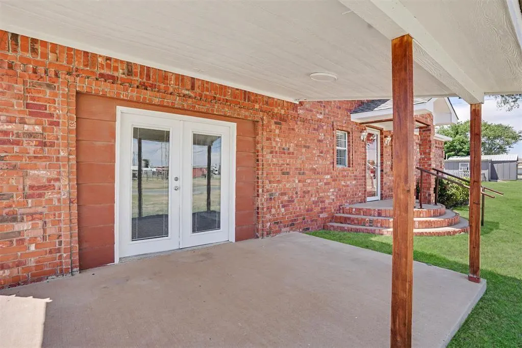 Photo 26 — 112 S Bryan Avenue, Duke, OK 73532