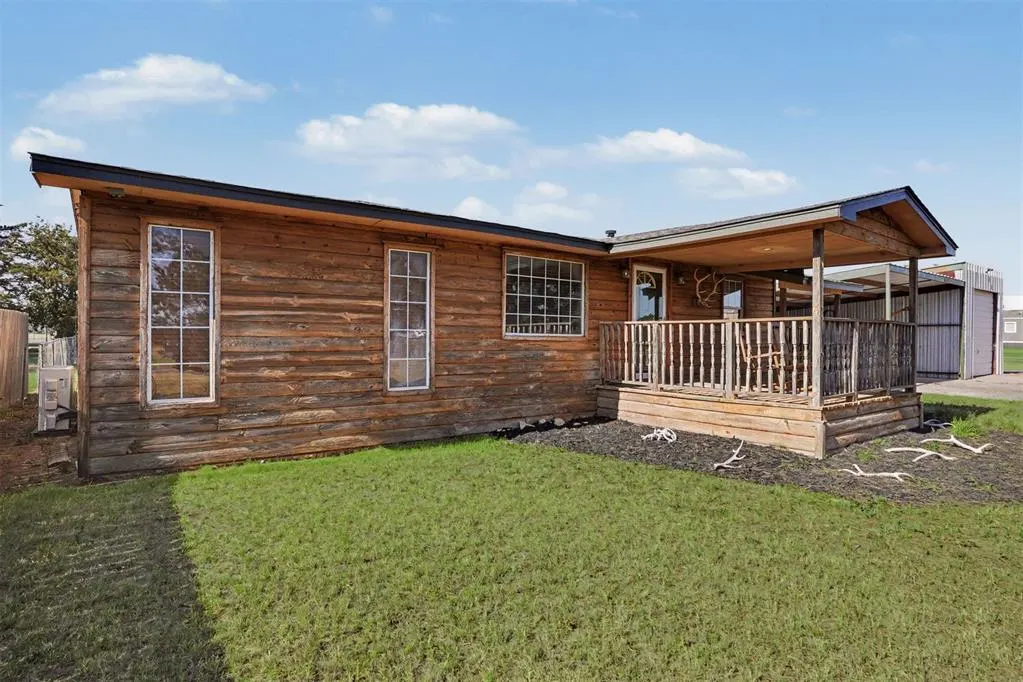 Photo 4 — 306 W 1st Street, Duke, OK 73532