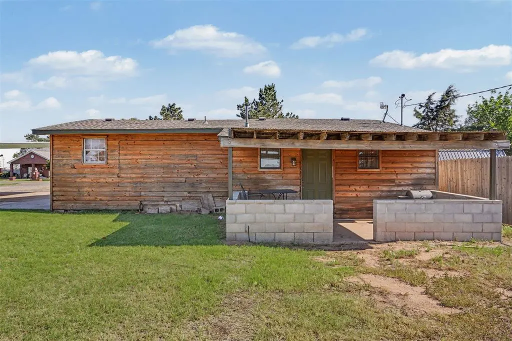 Photo 36 — 306 W 1st Street, Duke, OK 73532