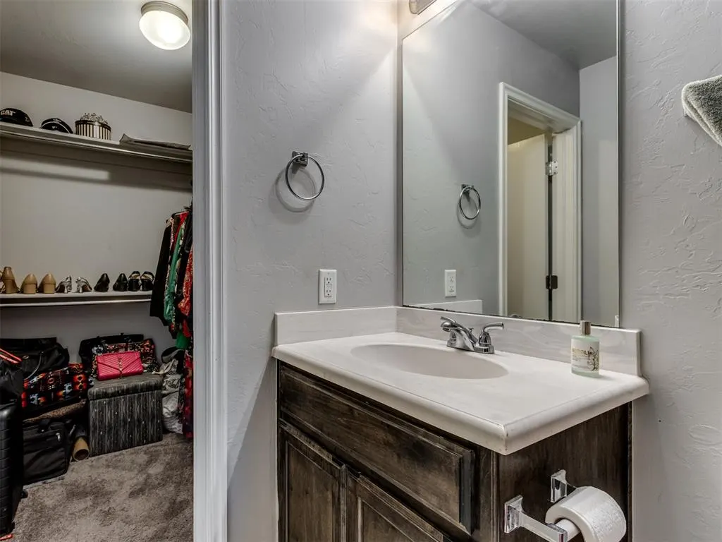 Photo 11 — 6712 NW 156 Street, Edmond, OK 73013