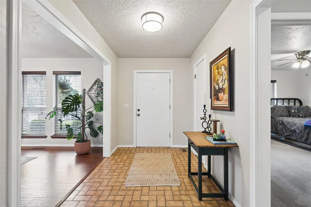 Photo 8 — 1313 Devonshire Court, Edmond, OK 73034