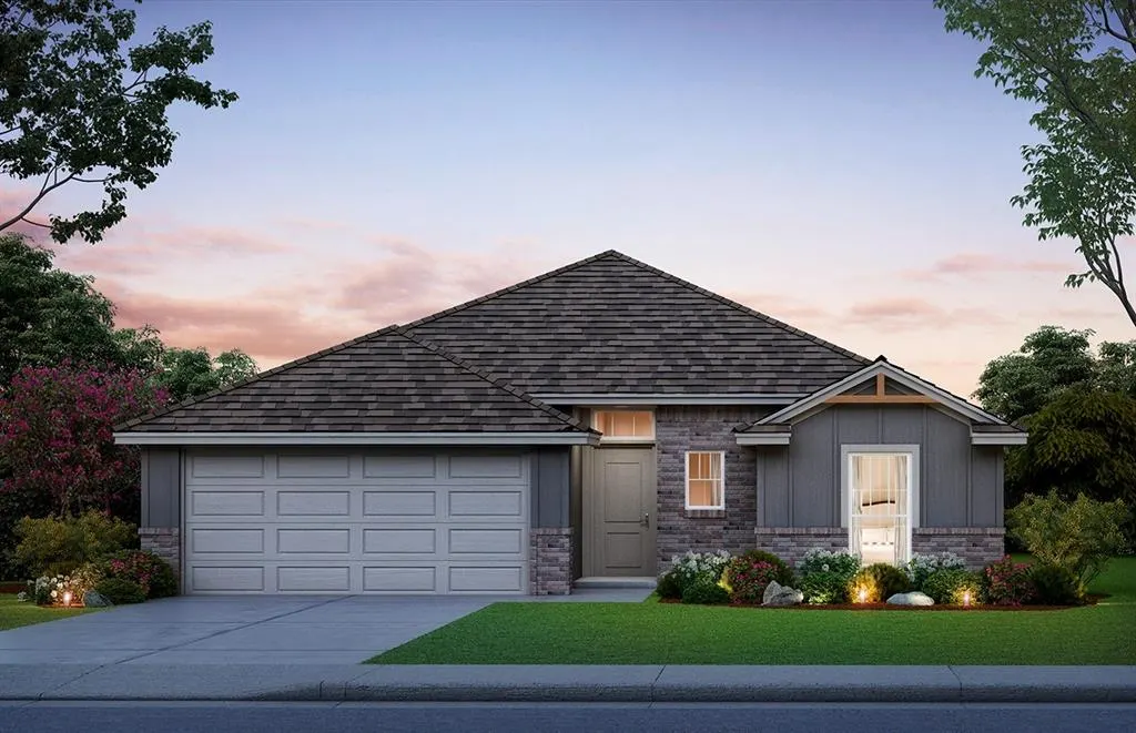 Front exterior — 4215 Crowned Circle, Norman, OK 73072
