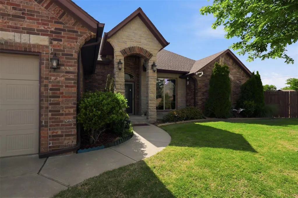 Photo 5 — 13601 Rachel Court, Oklahoma City, OK 73170