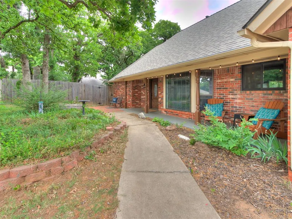 Photo 2 — 2209 Colchester Terrace, Edmond, OK 73034