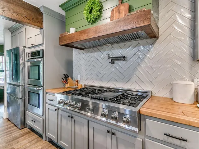 Photo 4 — 2209 Colchester Terrace, Edmond, OK 73034