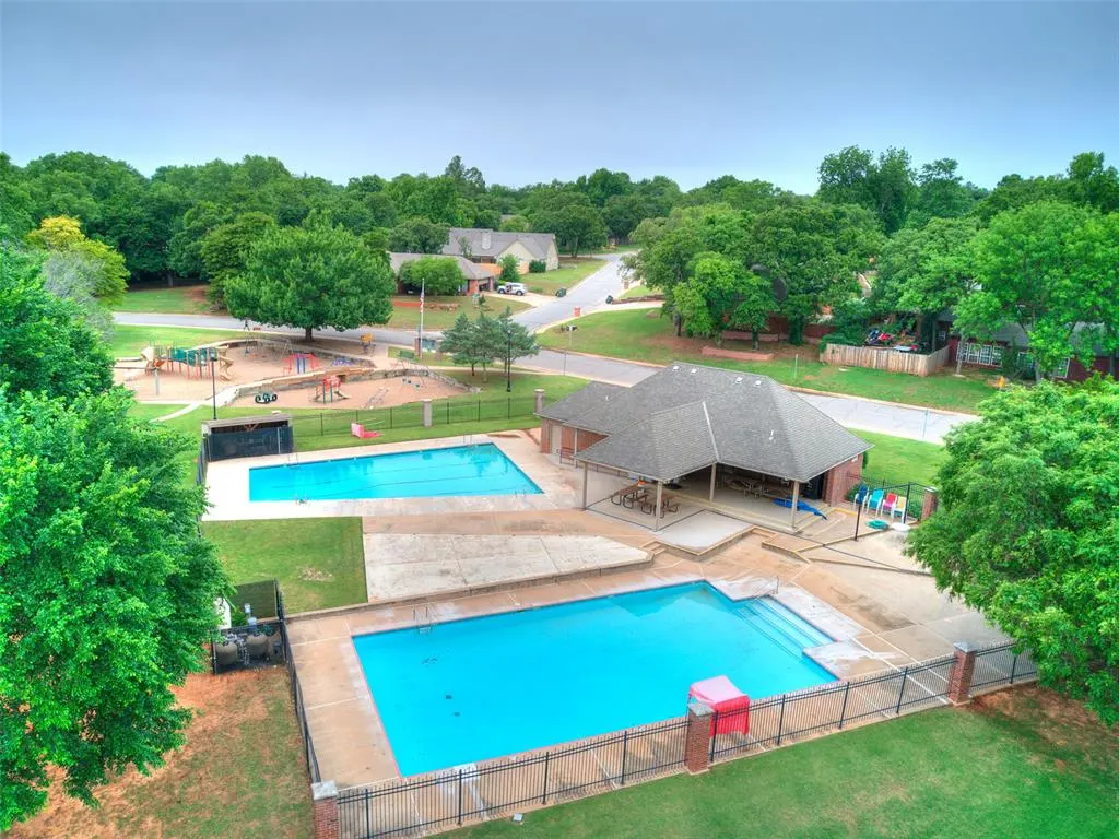 Photo 38 — 2209 Colchester Terrace, Edmond, OK 73034