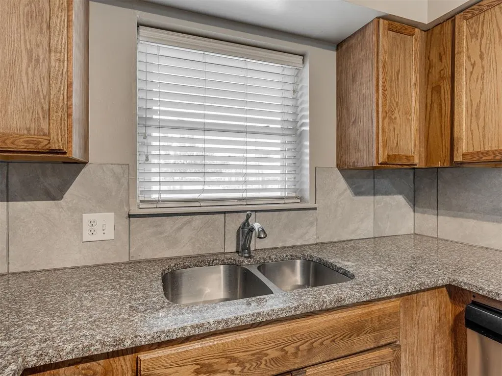 Photo 13 — 6400 NW 23rd Street, Bethany, OK 73008