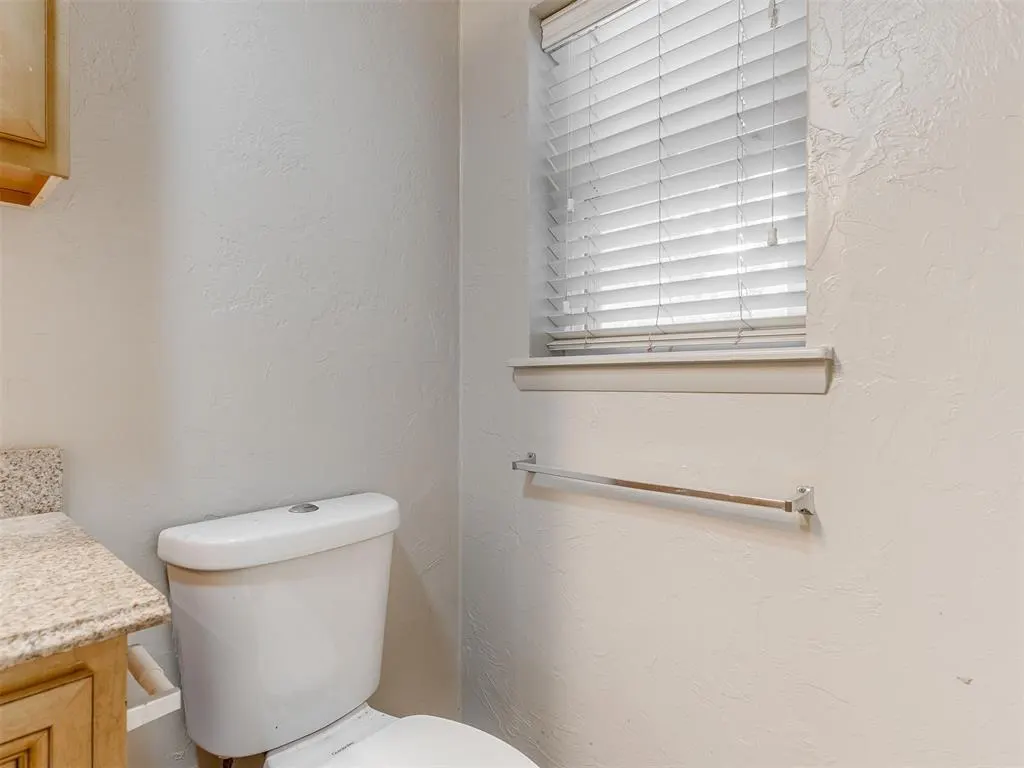 Photo 24 — 6400 NW 23rd Street, Bethany, OK 73008