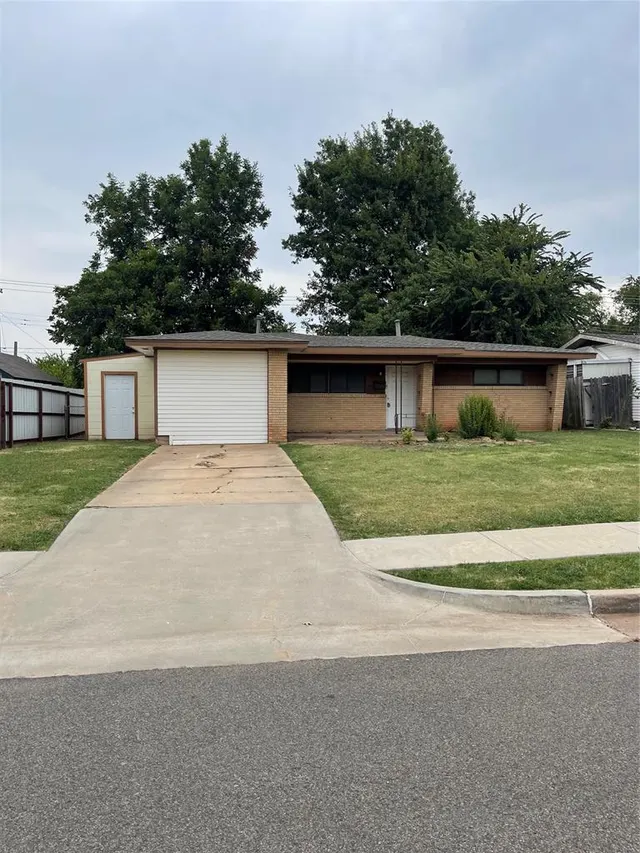 Front exterior — 3013 SW 52nd Street, Oklahoma City, OK 73119