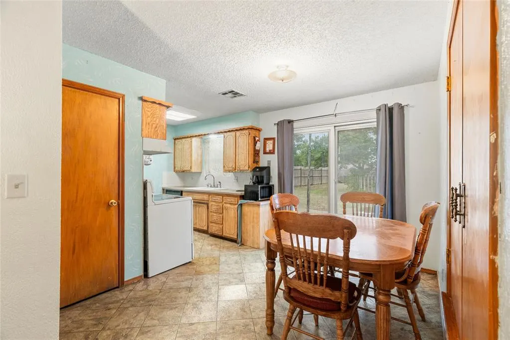 Photo 11 — 509 S Prouty Avenue, Watonga, OK 73772