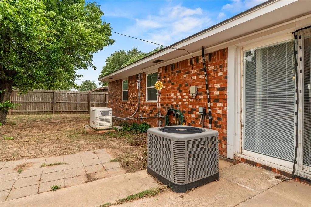 Photo 28 — 509 S Prouty Avenue, Watonga, OK 73772
