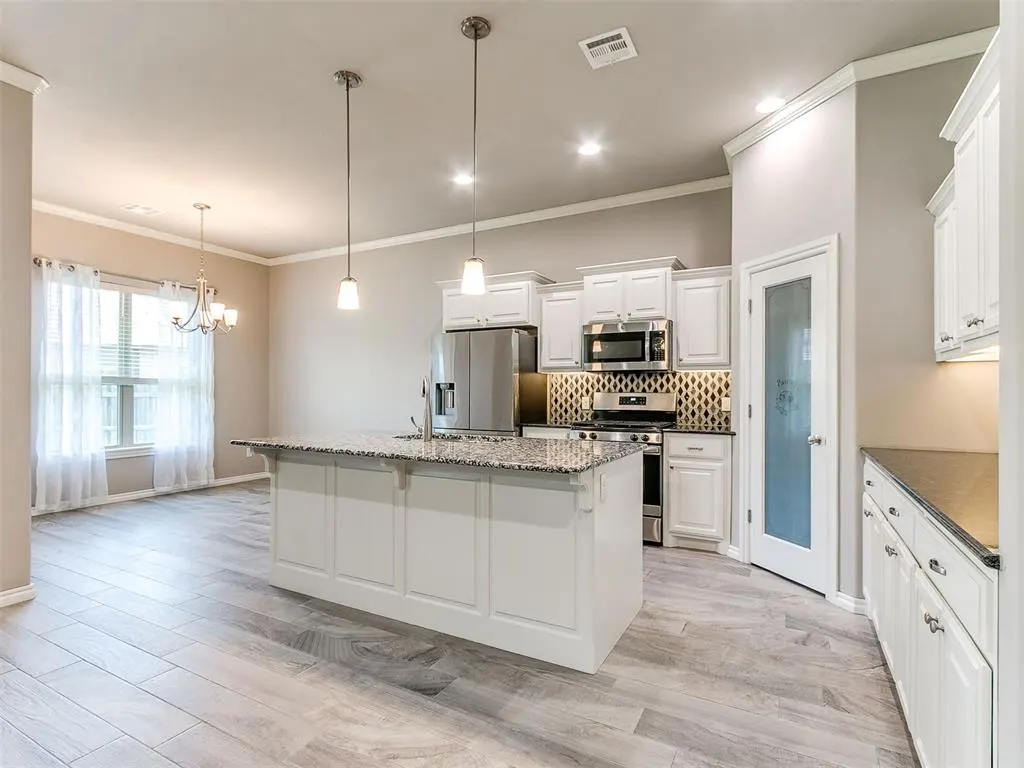 Photo 2 — 1833 W Trout Way, Mustang, OK 73064