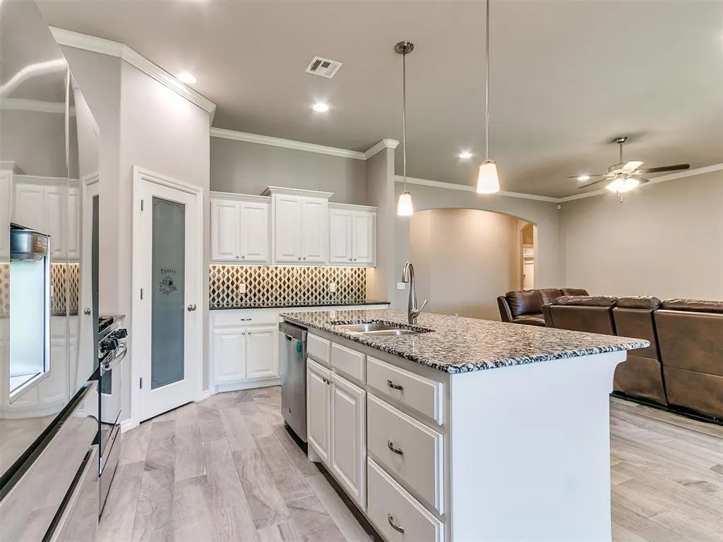 Photo 3 — 1833 W Trout Way, Mustang, OK 73064