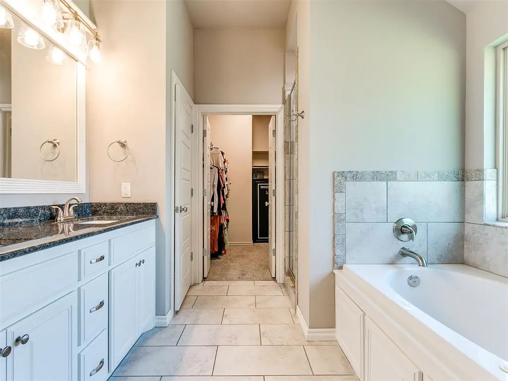 Photo 16 — 1833 W Trout Way, Mustang, OK 73064