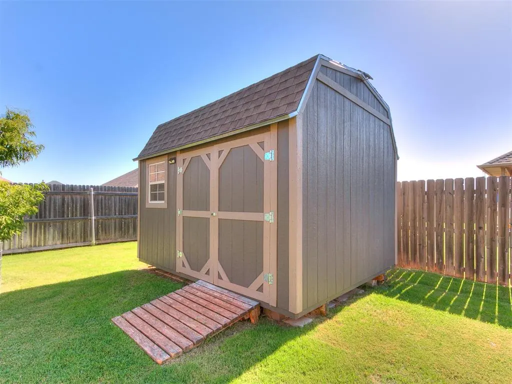 Photo 38 — 1833 W Trout Way, Mustang, OK 73064