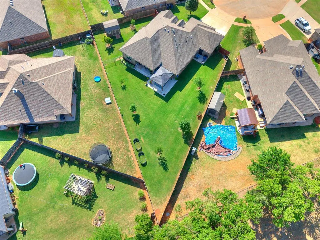 Photo 45 — 1833 W Trout Way, Mustang, OK 73064