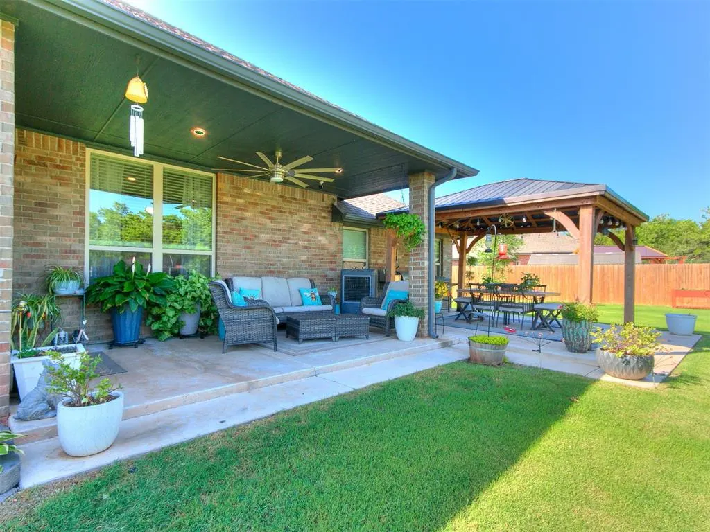 Photo 35 — 1833 W Trout Way, Mustang, OK 73064