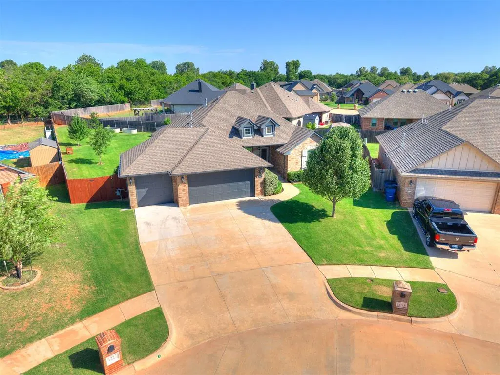 Photo 42 — 1833 W Trout Way, Mustang, OK 73064