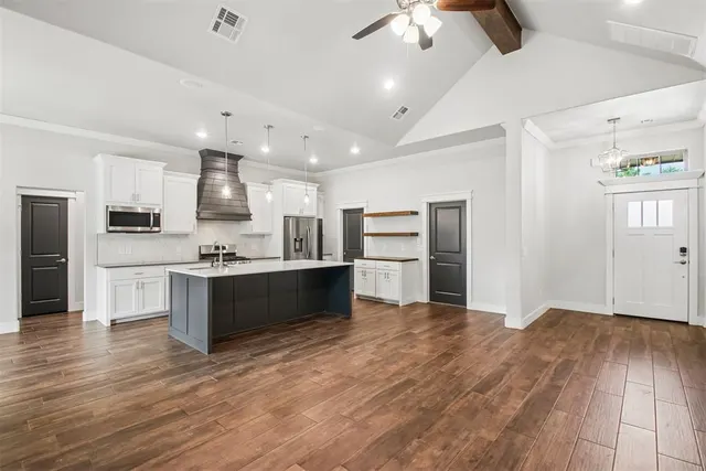 Photo 6 — 600 E Barajas Terrace, Mustang, OK 73064