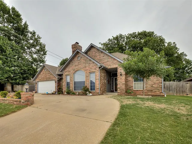 Photo 3 — 11200 S Linn Avenue, Oklahoma City, OK 73170