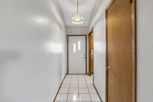 Photo 7 — 829 Lapwing Road, Edmond, OK 73003