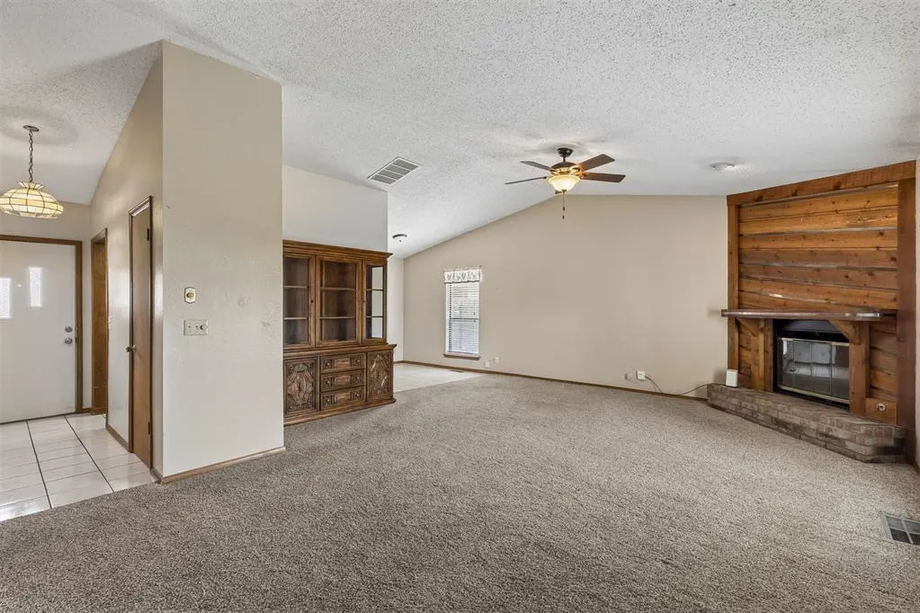 Photo 9 — 829 Lapwing Road, Edmond, OK 73003