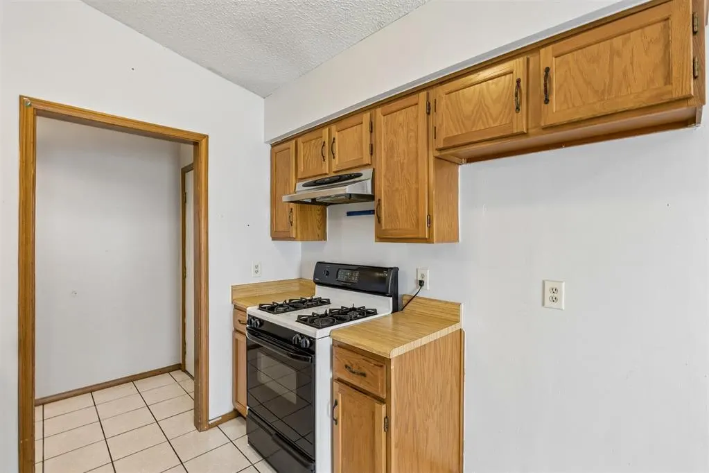 Photo 15 — 829 Lapwing Road, Edmond, OK 73003