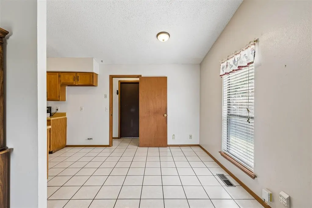 Photo 18 — 829 Lapwing Road, Edmond, OK 73003