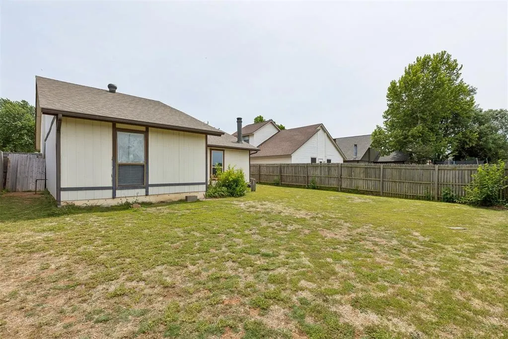 Photo 36 — 829 Lapwing Road, Edmond, OK 73003