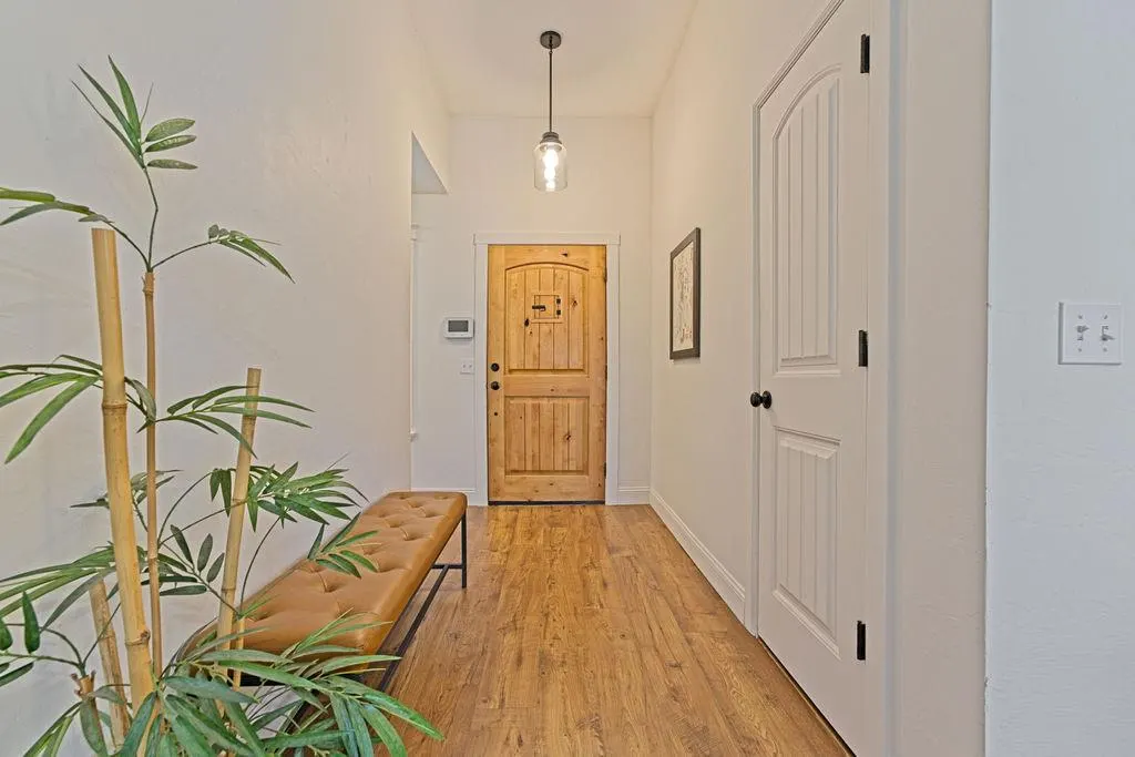 Photo 2 — 422 Tecumseh Meadows Court, Norman, OK 73069