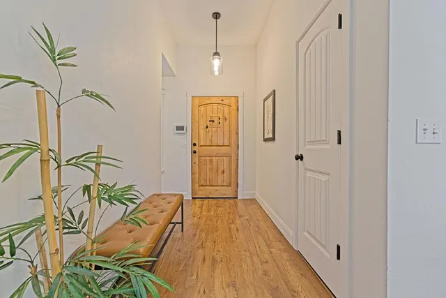 Photo 2 — 422 Tecumseh Meadows Court, Norman, OK 73069