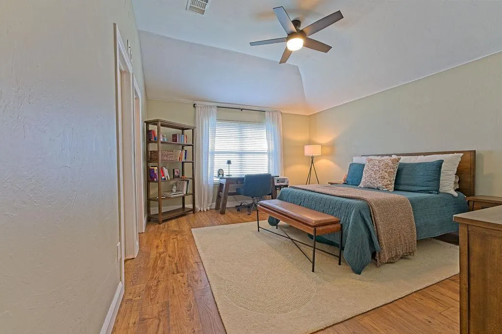 Photo 9 — 422 Tecumseh Meadows Court, Norman, OK 73069