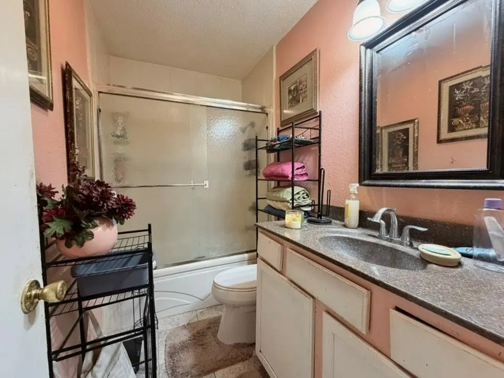 Photo 15 — 300 Division Street, Arcadia, OK 73007