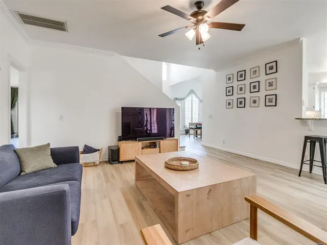 Photo 8 — 300 Hamptonridge Road, Edmond, OK 73034
