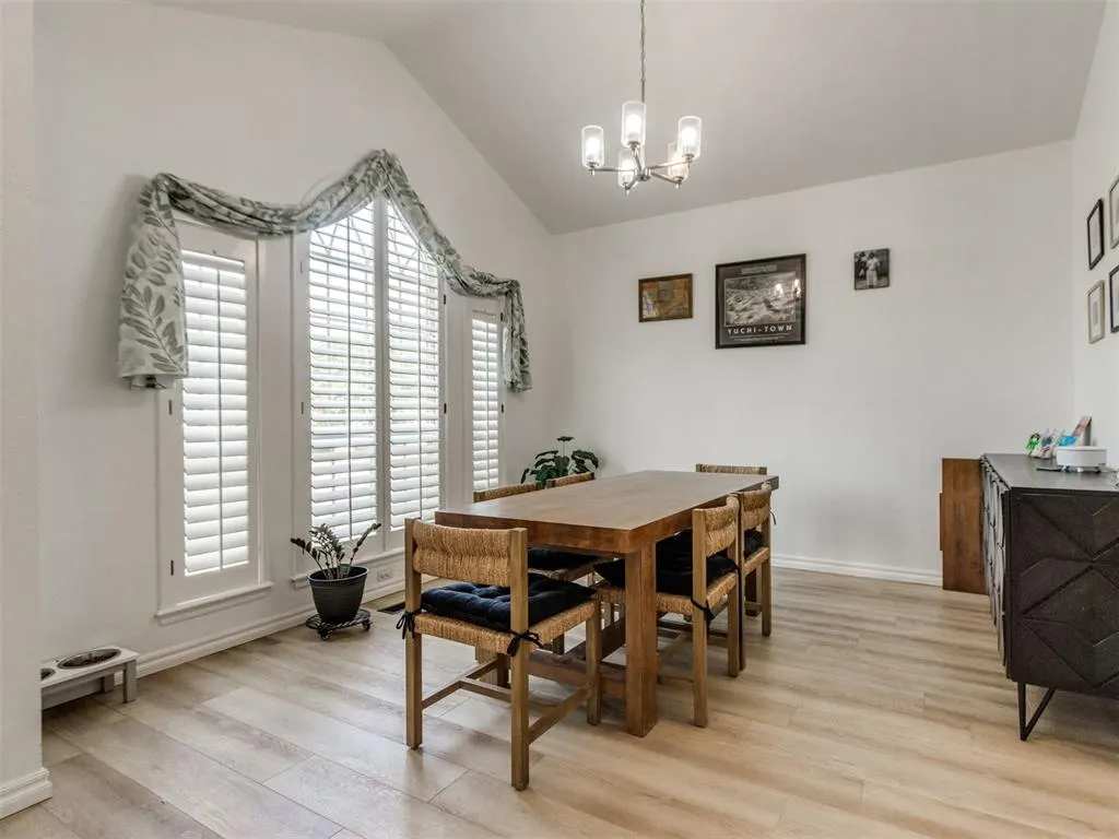 Photo 9 — 300 Hamptonridge Road, Edmond, OK 73034